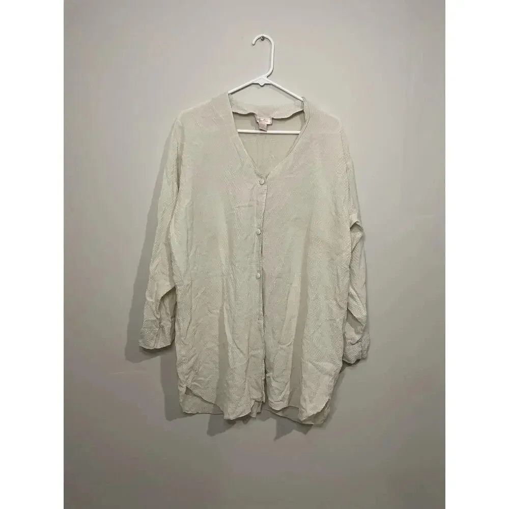 Vintage Amelia’s 100% Silk‎ Textured Button Front Top